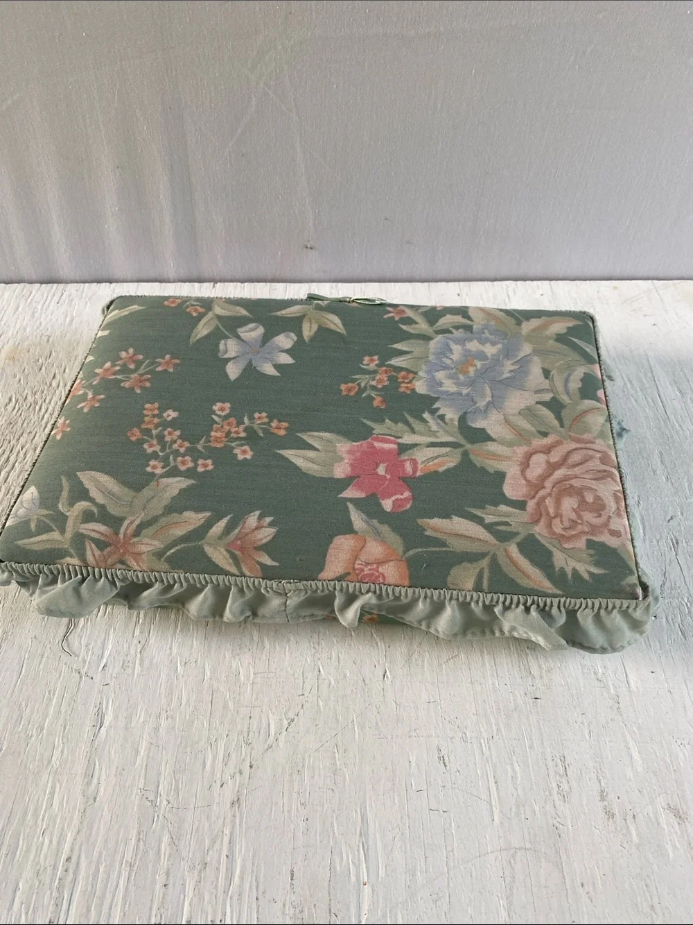 Floral Mint Green Rectangular Jewelry scalloped Case